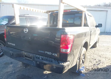 2015 Nissan Titan Pro-4X/S/Sl/Sv из США, поврежденный, VIN 1N6BA0EC0FN512360